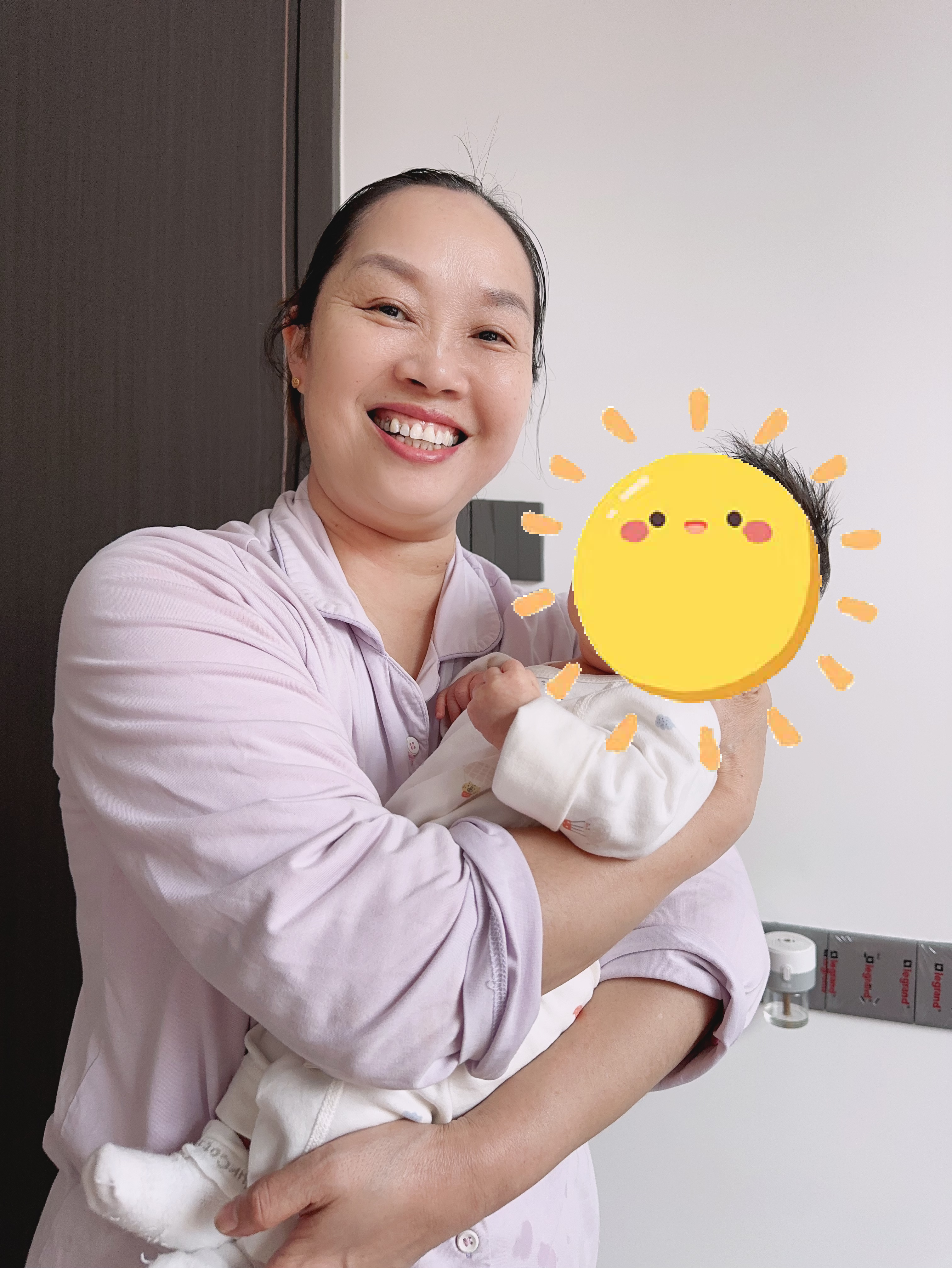 上海月嫂郭阿姨公开照片