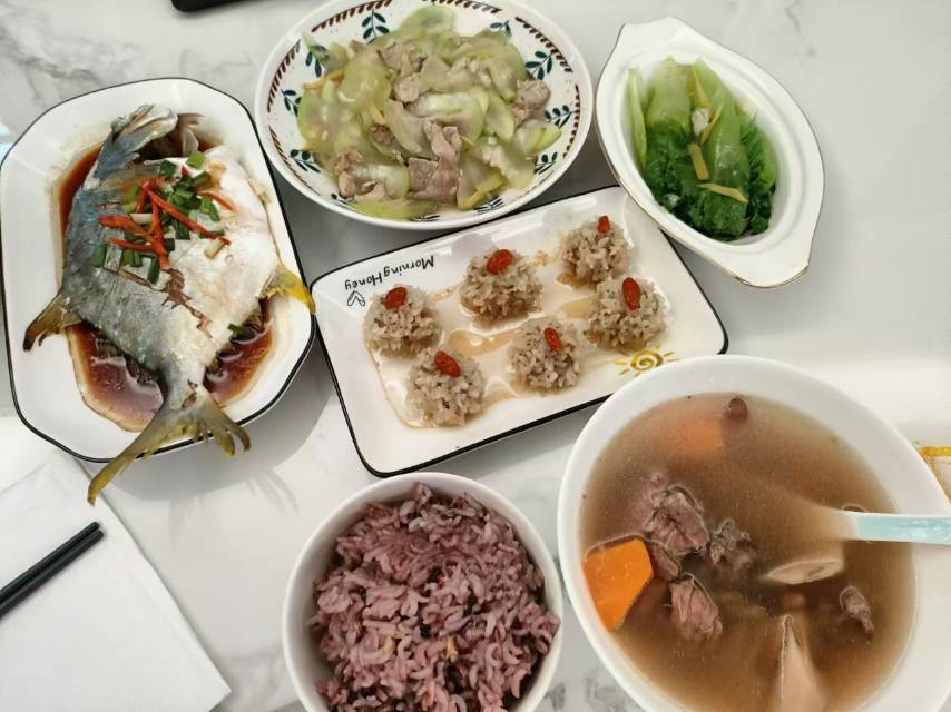 蔡阿姨工作生活照1