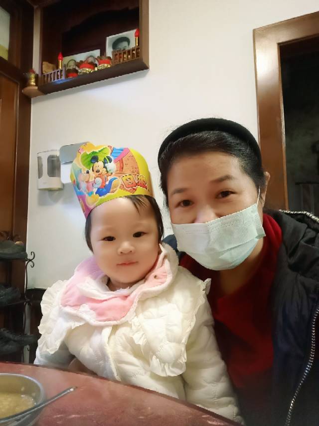 邱阿姨工作生活照8
