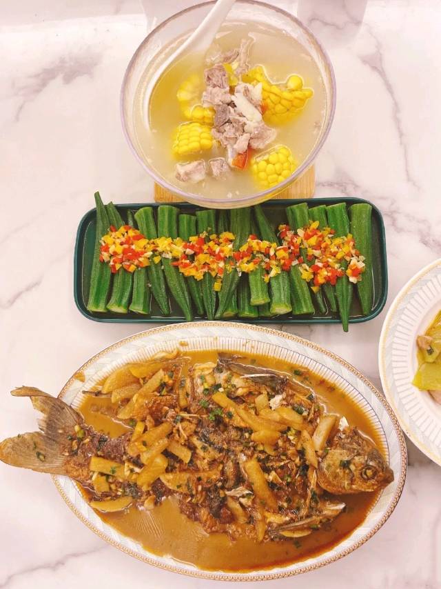 徐阿姨工作生活照5