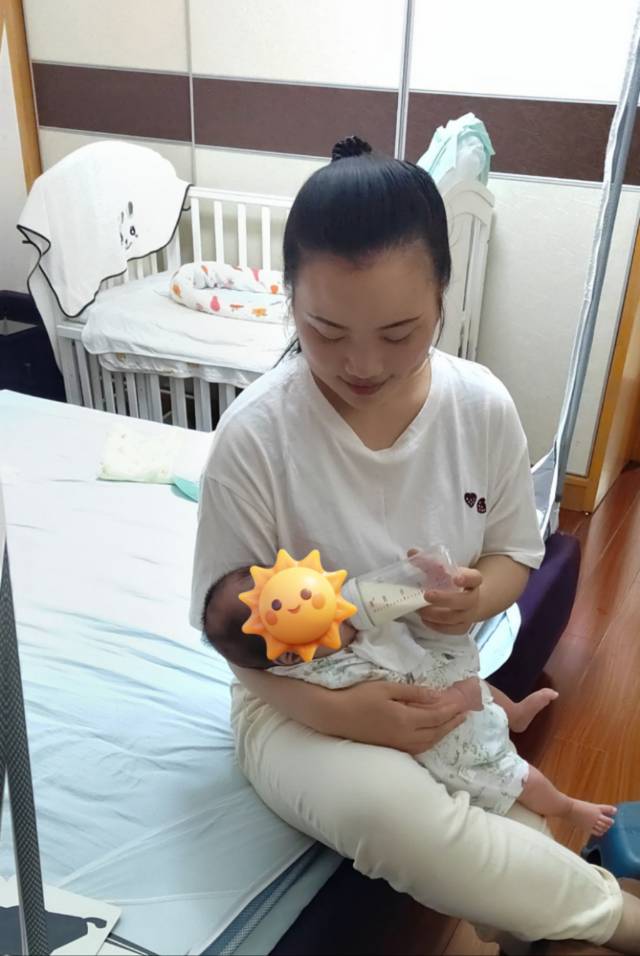 钱阿姨工作生活照7