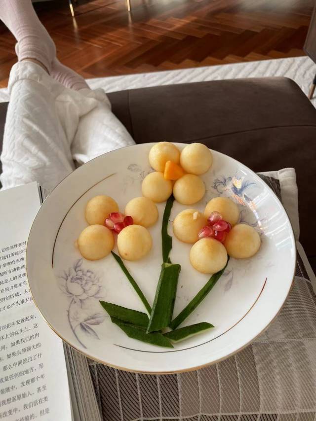郑阿姨工作生活照6