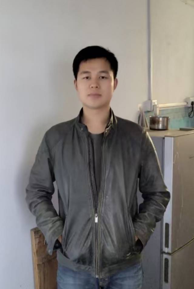 任师傅工作生活照1