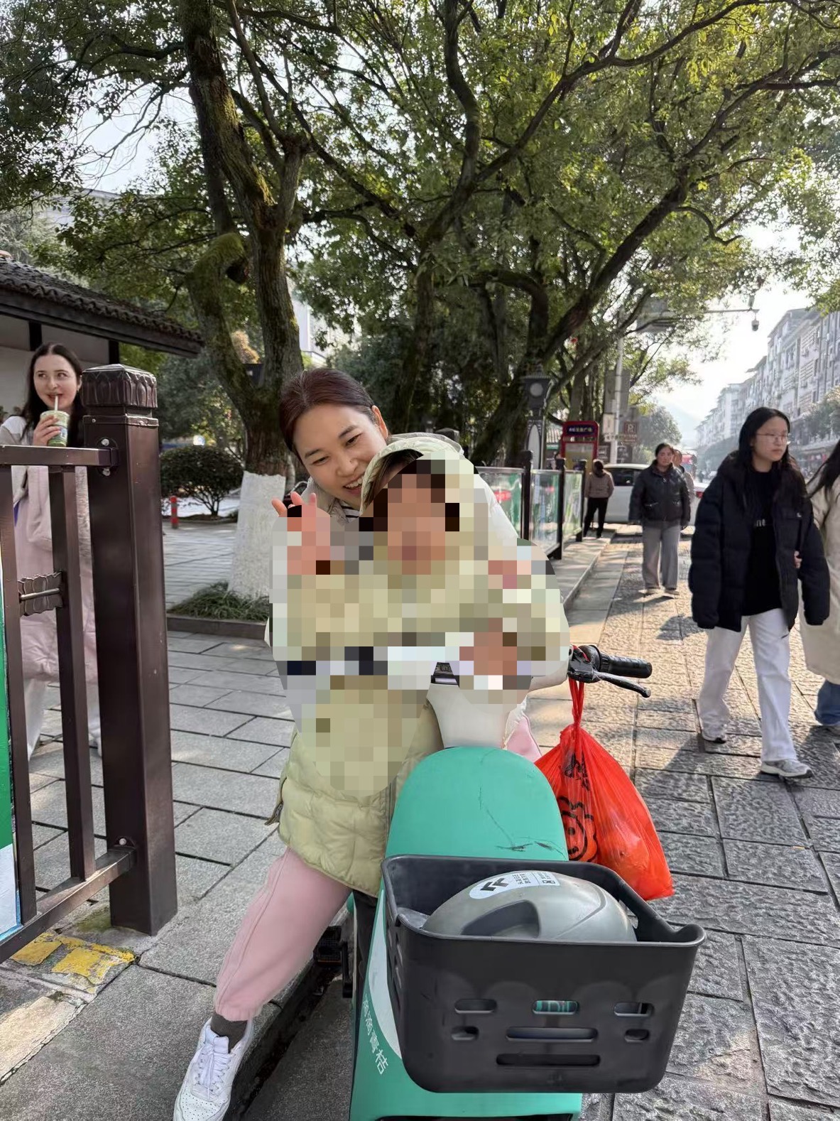 崔阿姨缩略图3