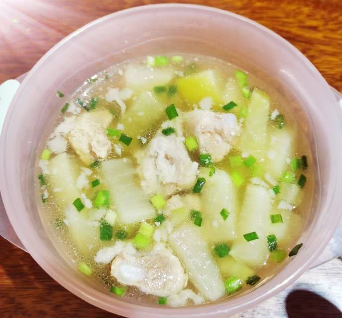 谭阿姨工作生活照9