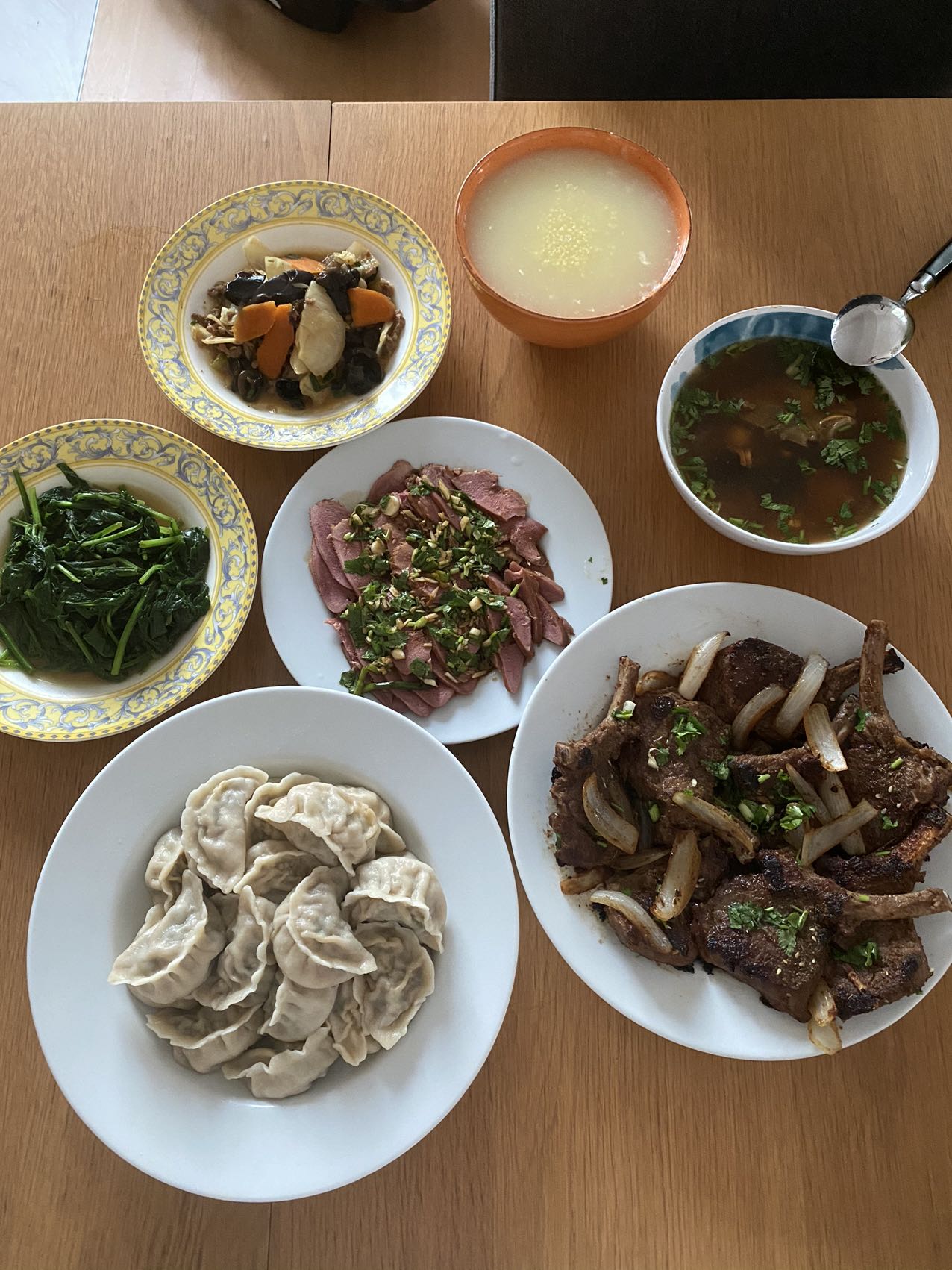 皮阿姨工作生活照8