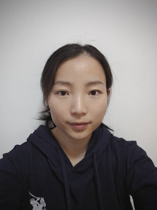 代阿姨公开照片
