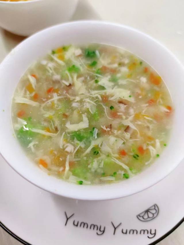 贠阿姨工作生活照12