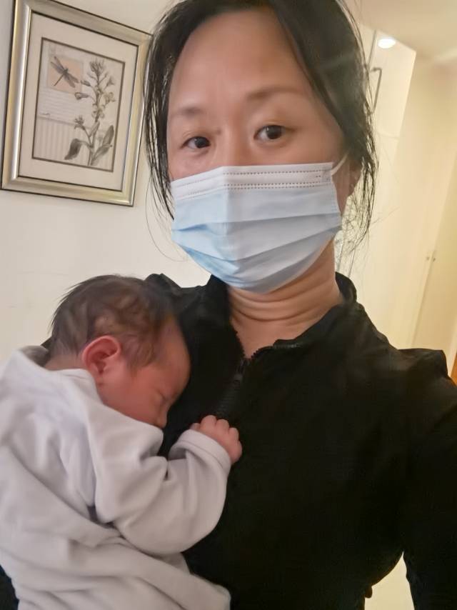 涉外、上海、美国🇺🇸、日本🇯🇵、加拿大🇨🇦成长陪伴师、家务师、育婴师、月嫂黄阿姨公开照片