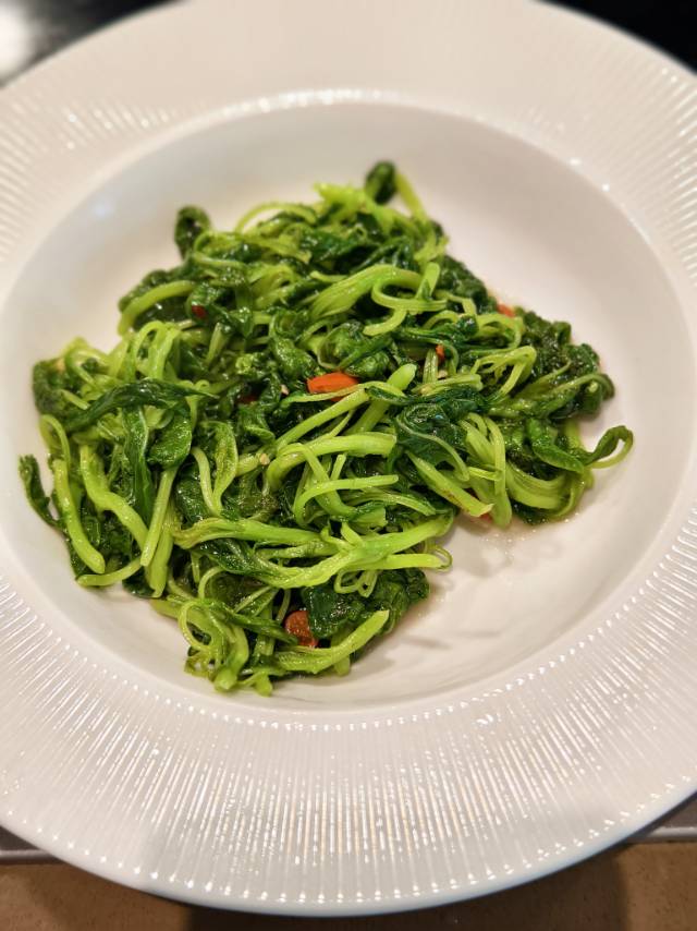 李阿姨工作生活照1
