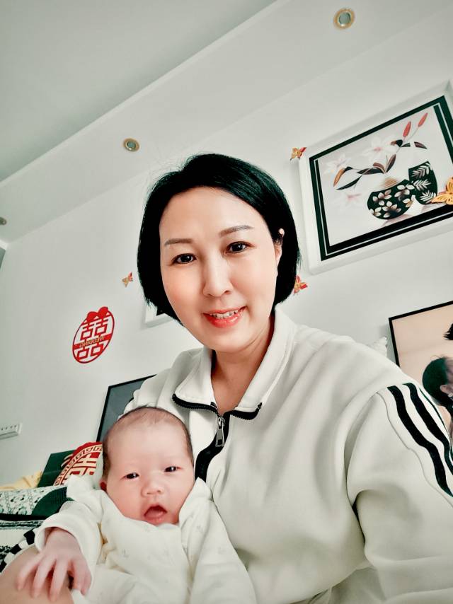 张阿姨工作生活照9