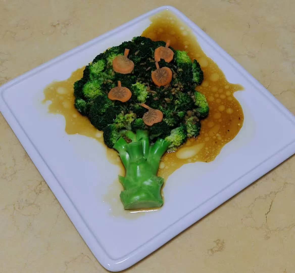 王阿姨工作生活照3