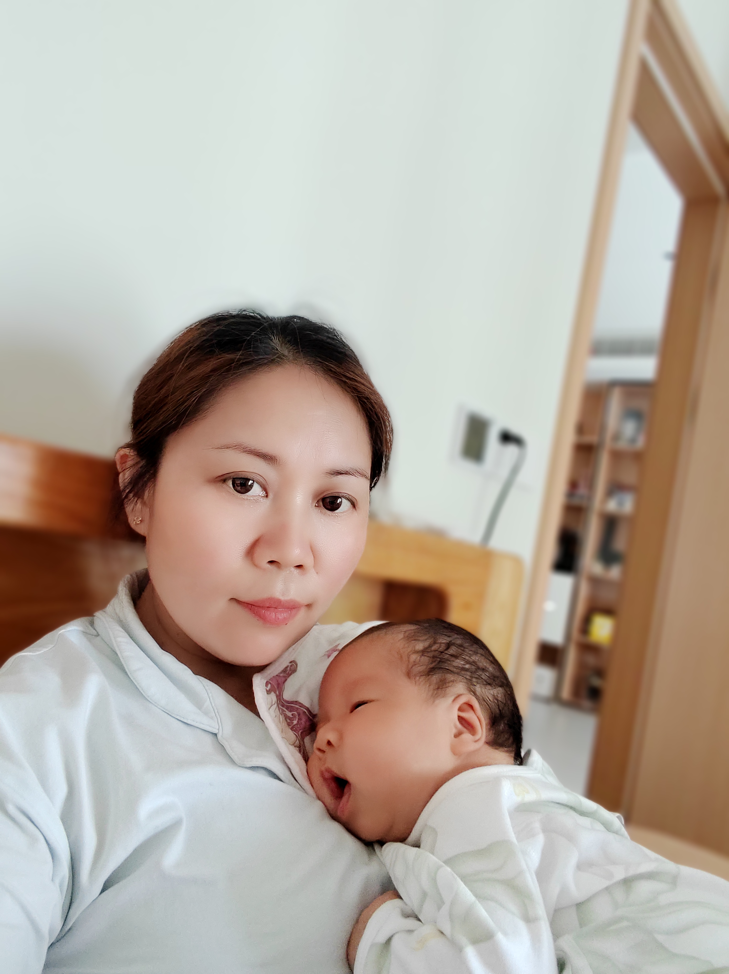 李阿姨缩略图2