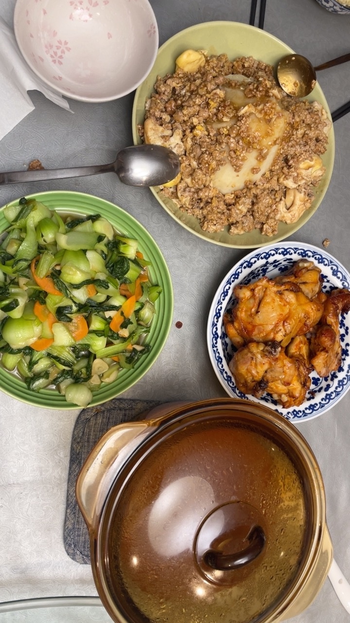 尹阿姨工作生活照3