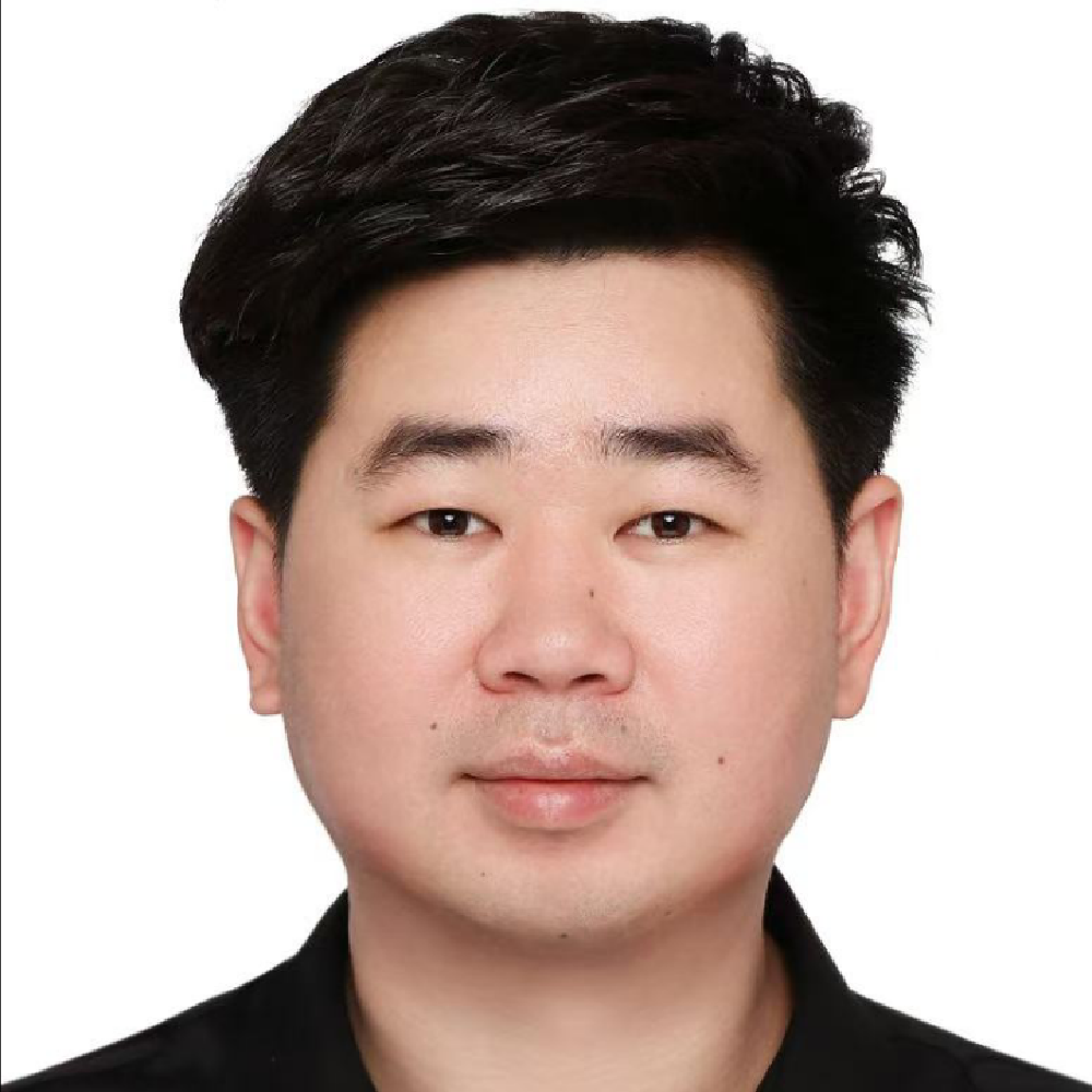 上海、上海市司机保镖廖师傅公开照片