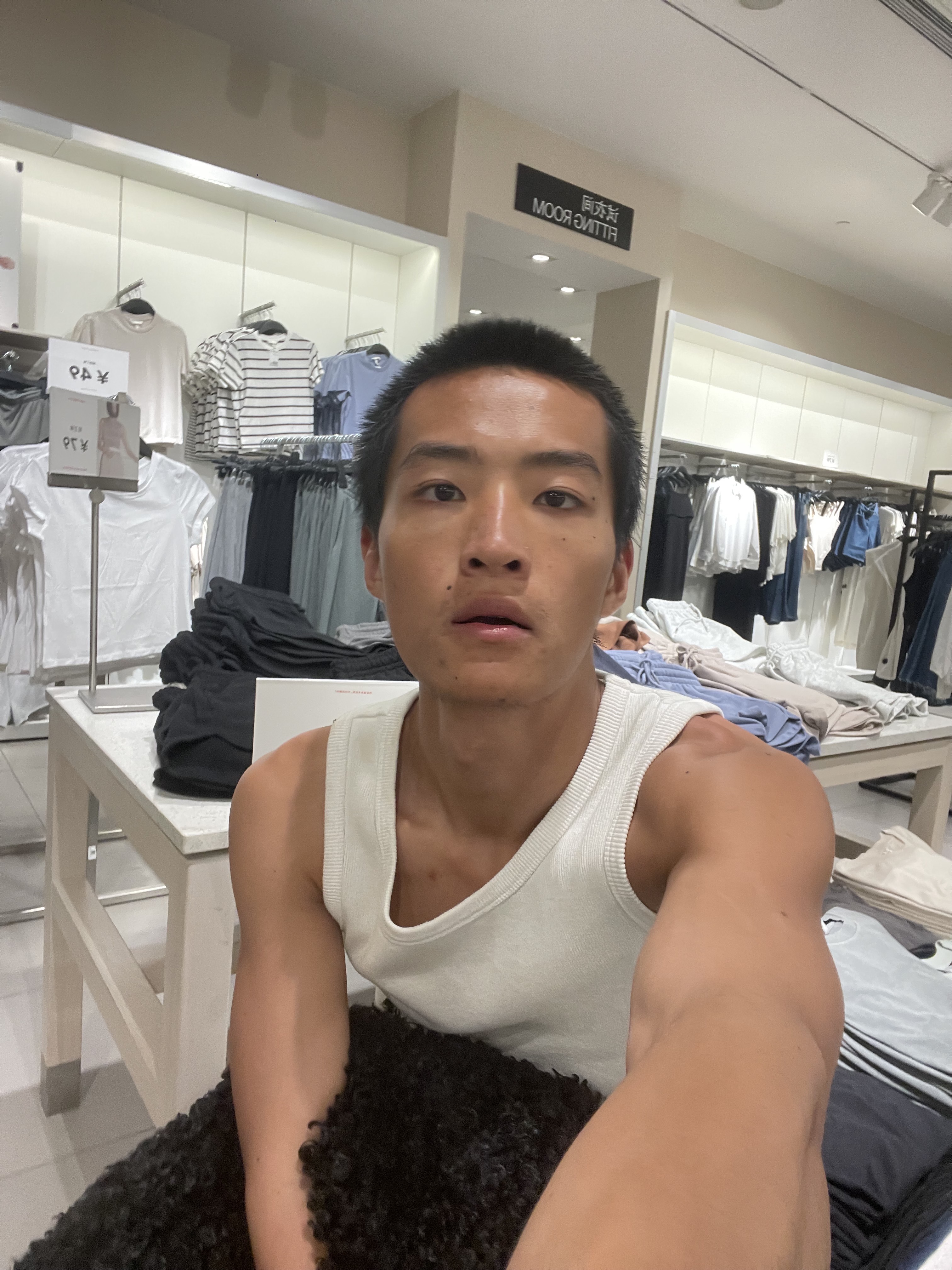秦师傅工作生活照2