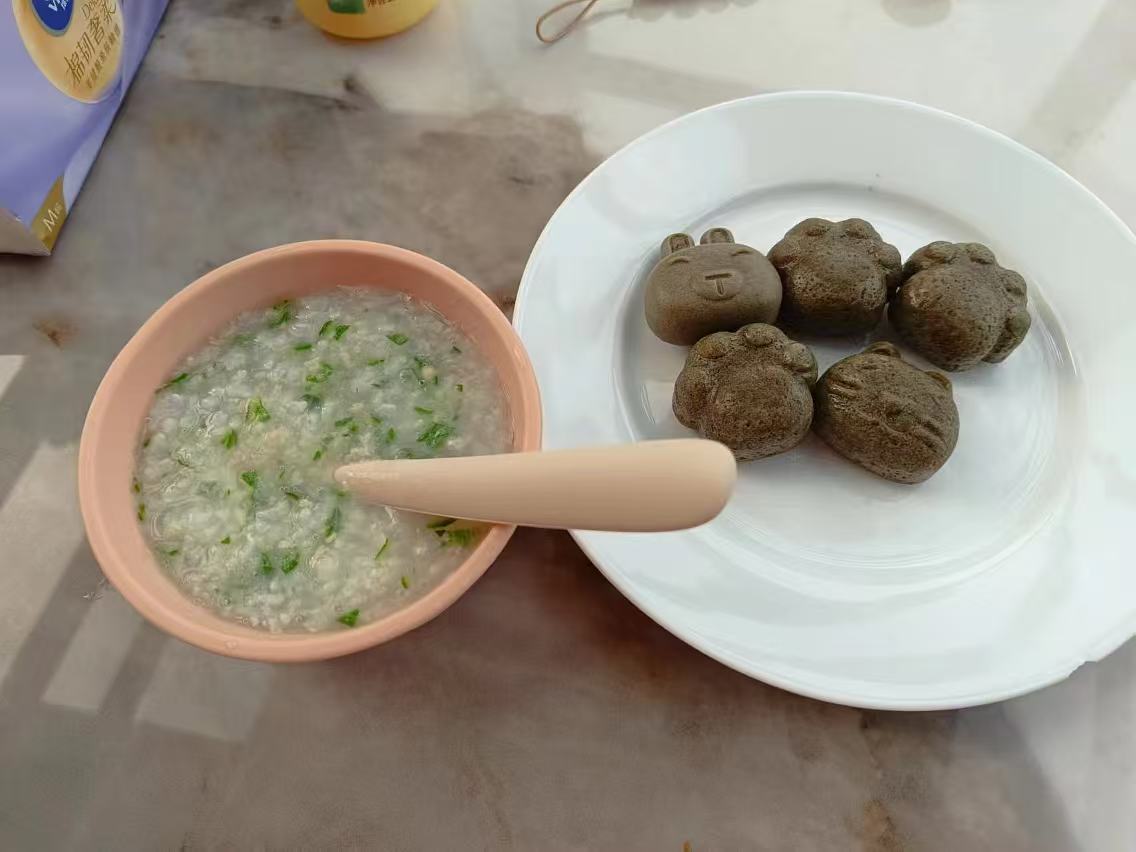羊阿姨工作生活照8