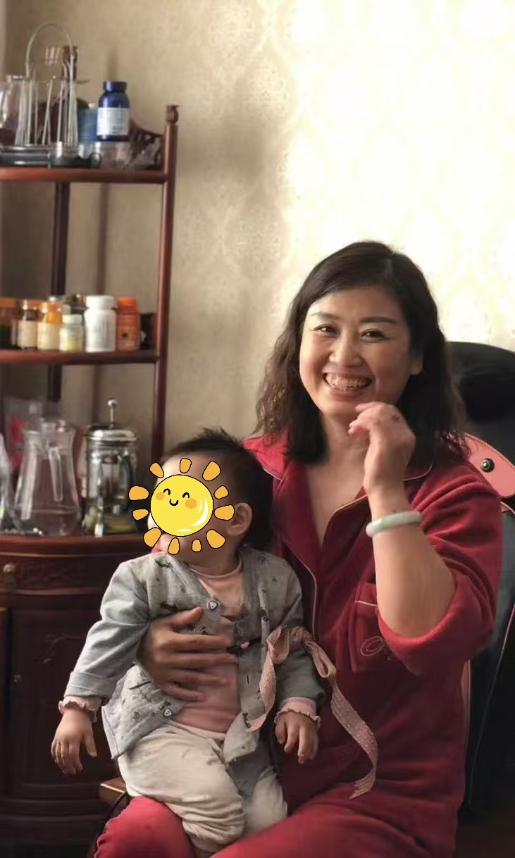 家政育婴师、月嫂徐阿姨公开照片