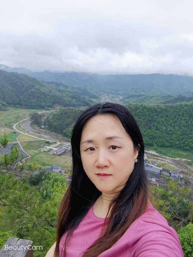 黄阿姨工作生活照9