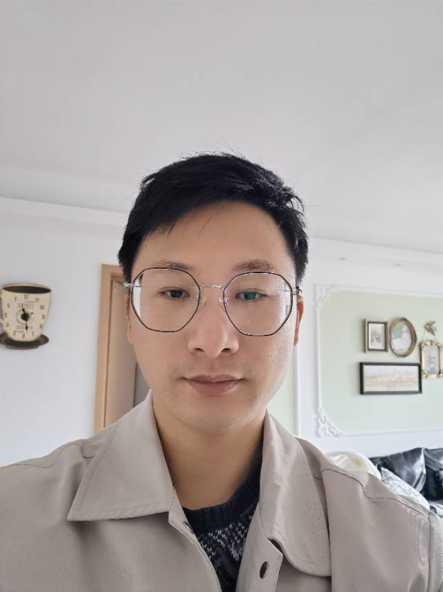 张师傅工作生活照1