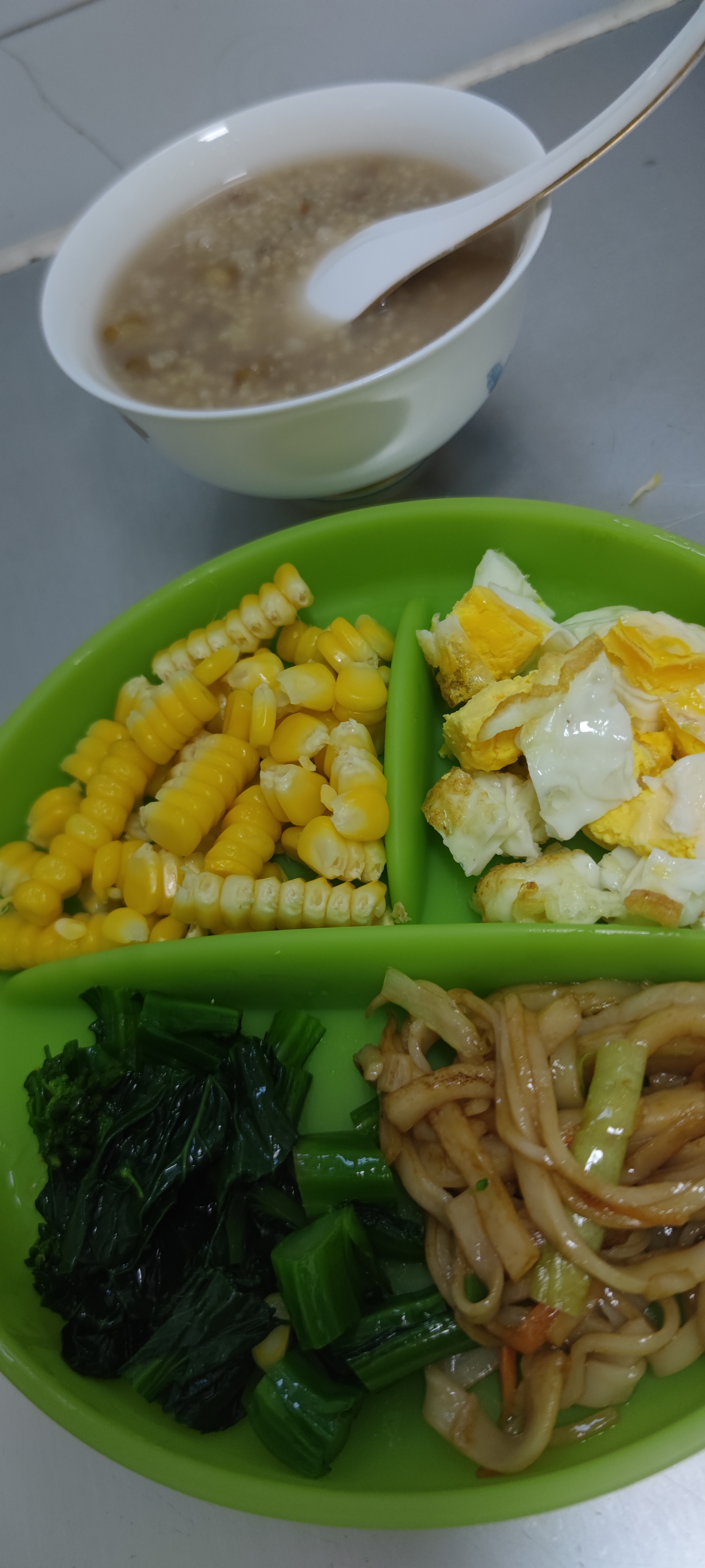 罗阿姨工作生活照4