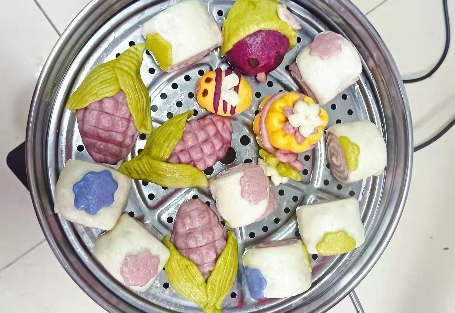 罗阿姨工作生活照2