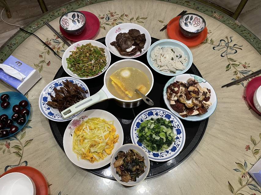 向阿姨工作生活照1