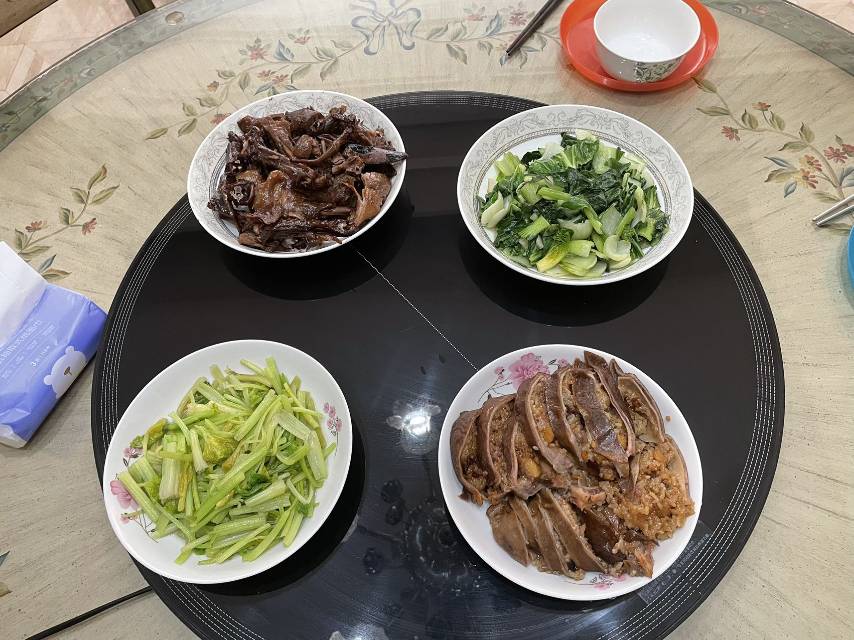 向阿姨工作生活照3