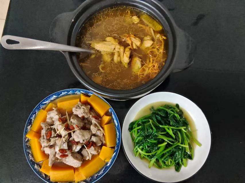 曾阿姨工作生活照10