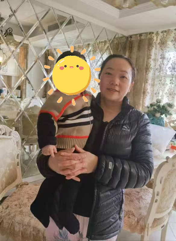 李阿姨工作生活照2