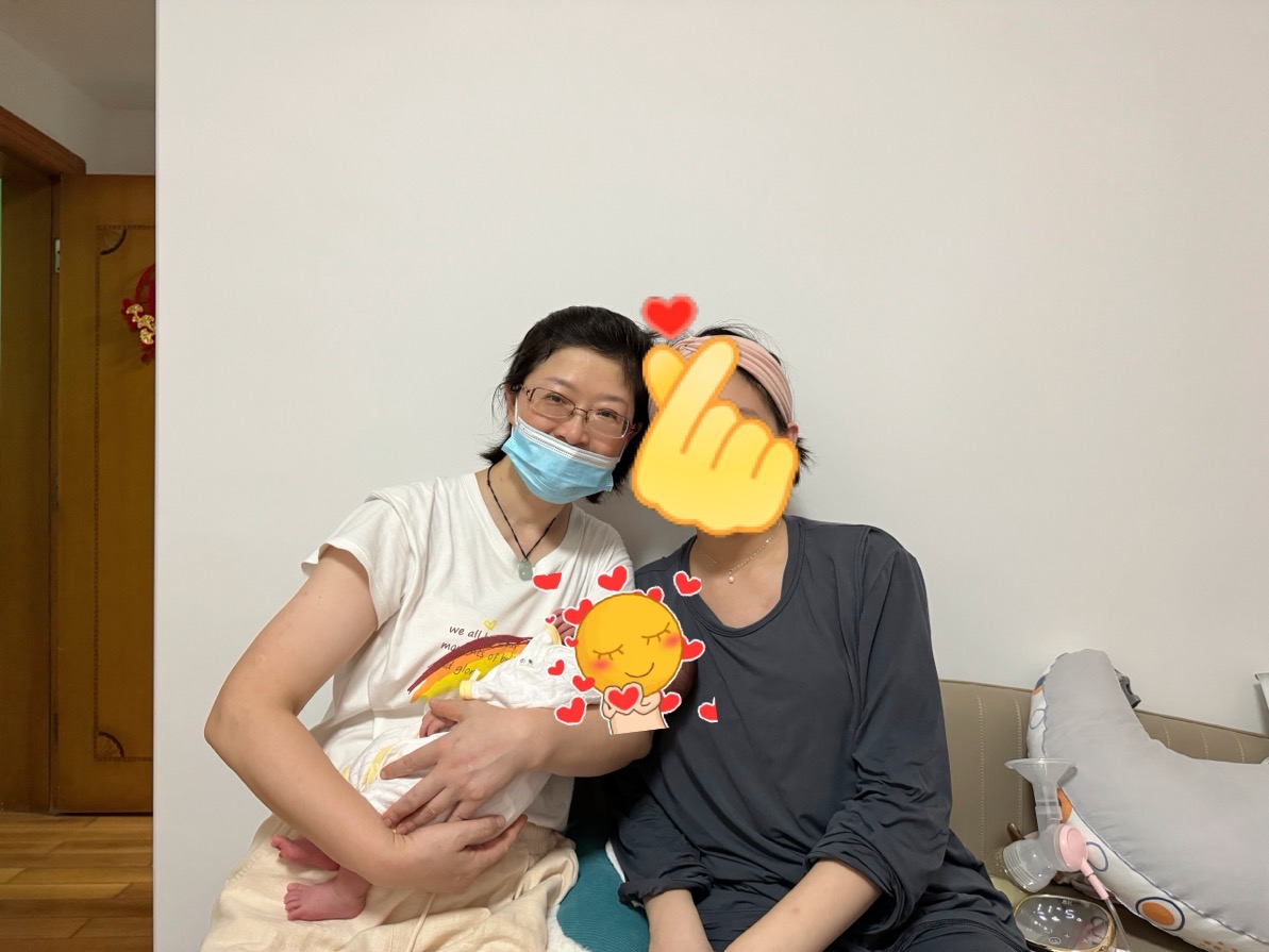 顾阿姨工作生活照4