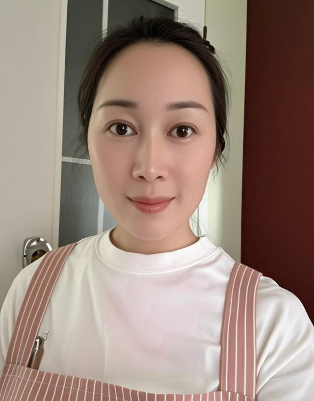 尹阿姨工作生活照10