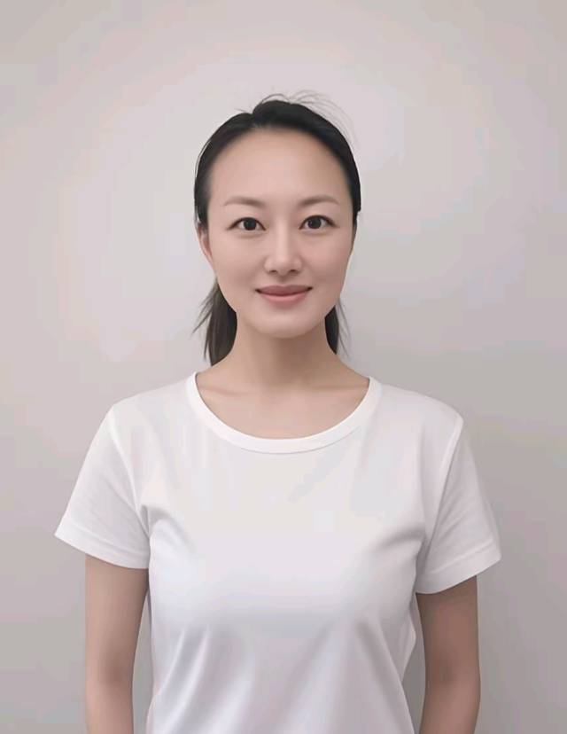家政管家助理、家务师罗阿姨公开照片