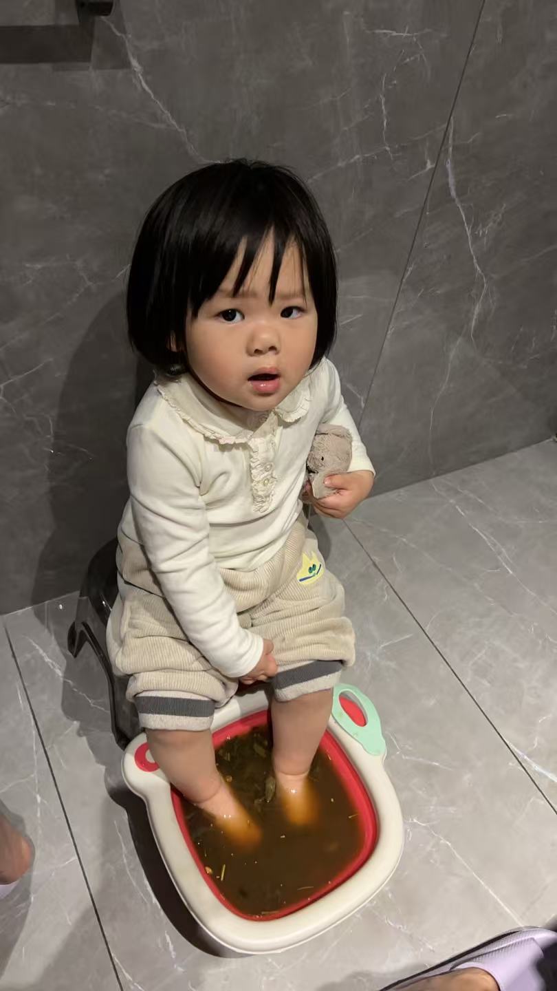 熊阿姨工作生活照2
