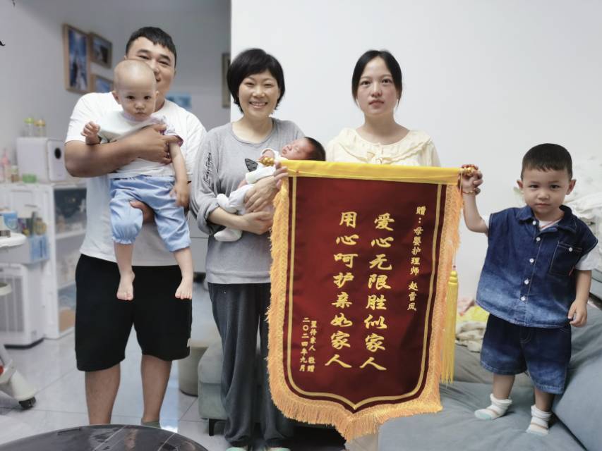 赵阿姨工作生活照6