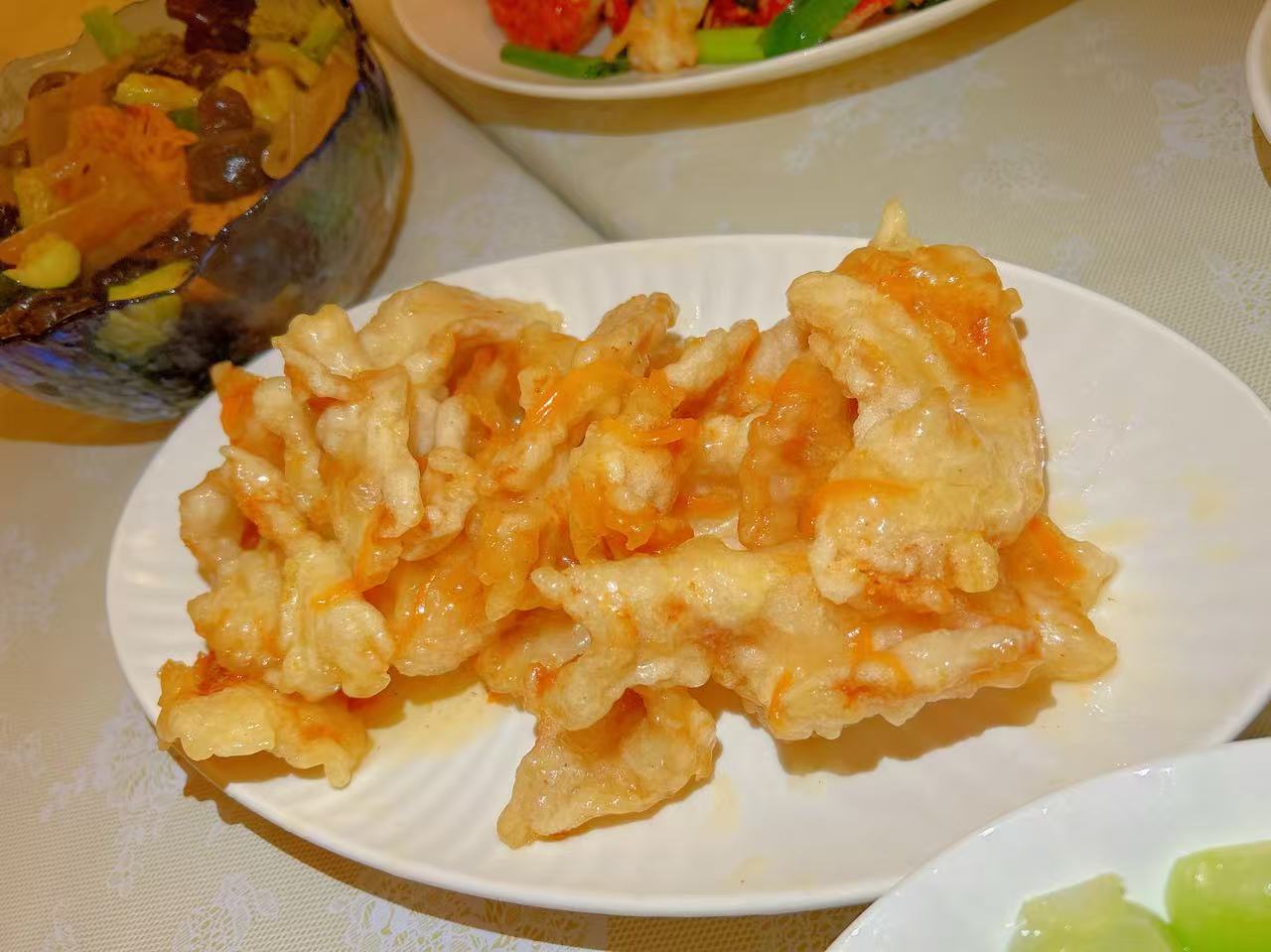 鄢阿姨工作生活照3