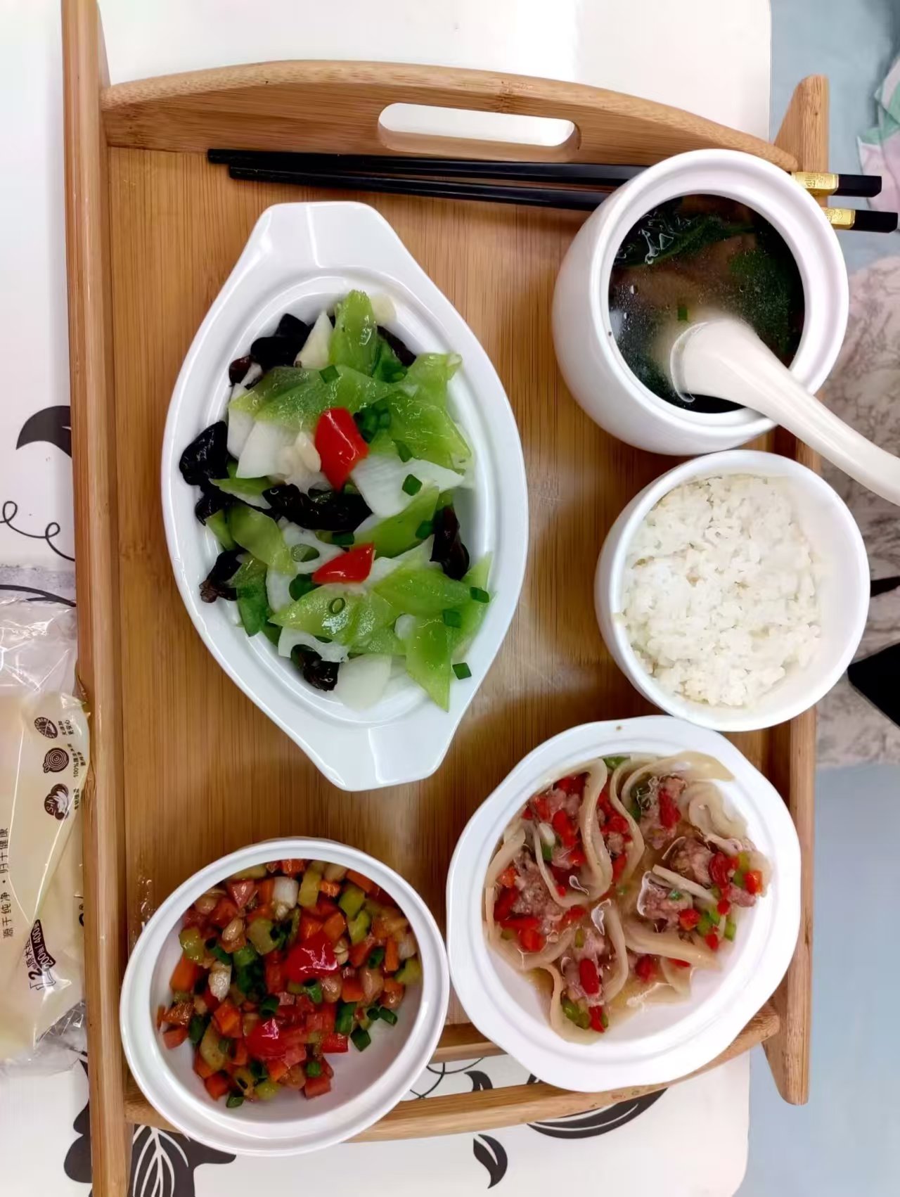 王阿姨工作生活照8