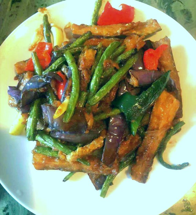 杜阿姨工作生活照2