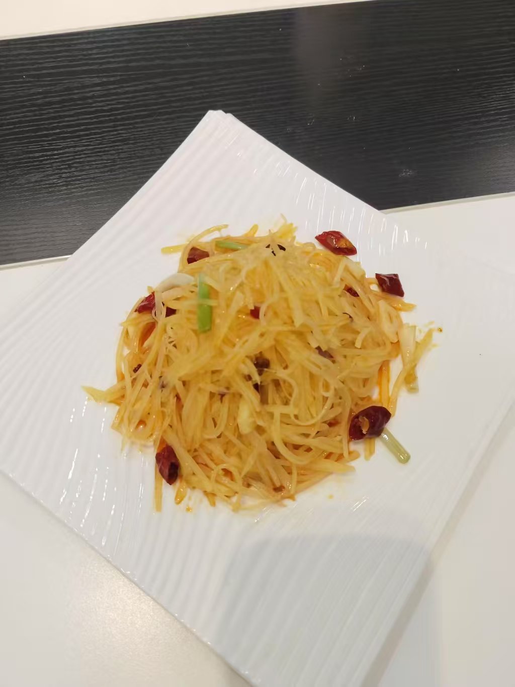 梁阿姨工作生活照2