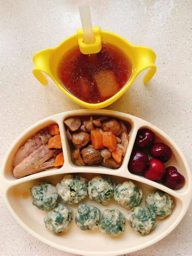 韩阿姨工作生活照3