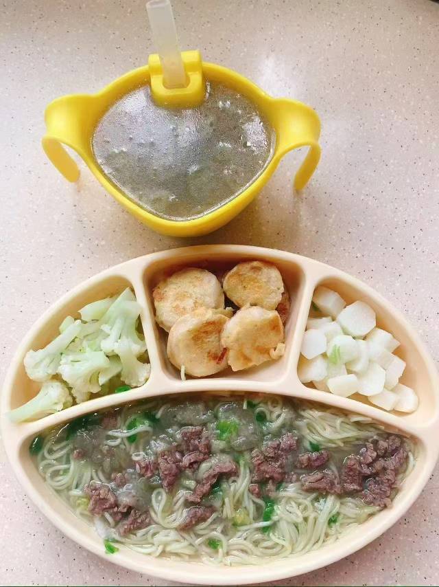 韩阿姨工作生活照5