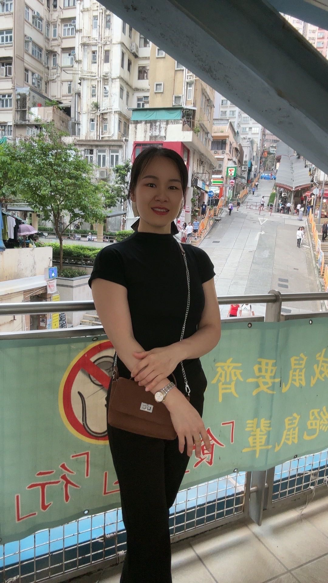 施阿姨缩略图2