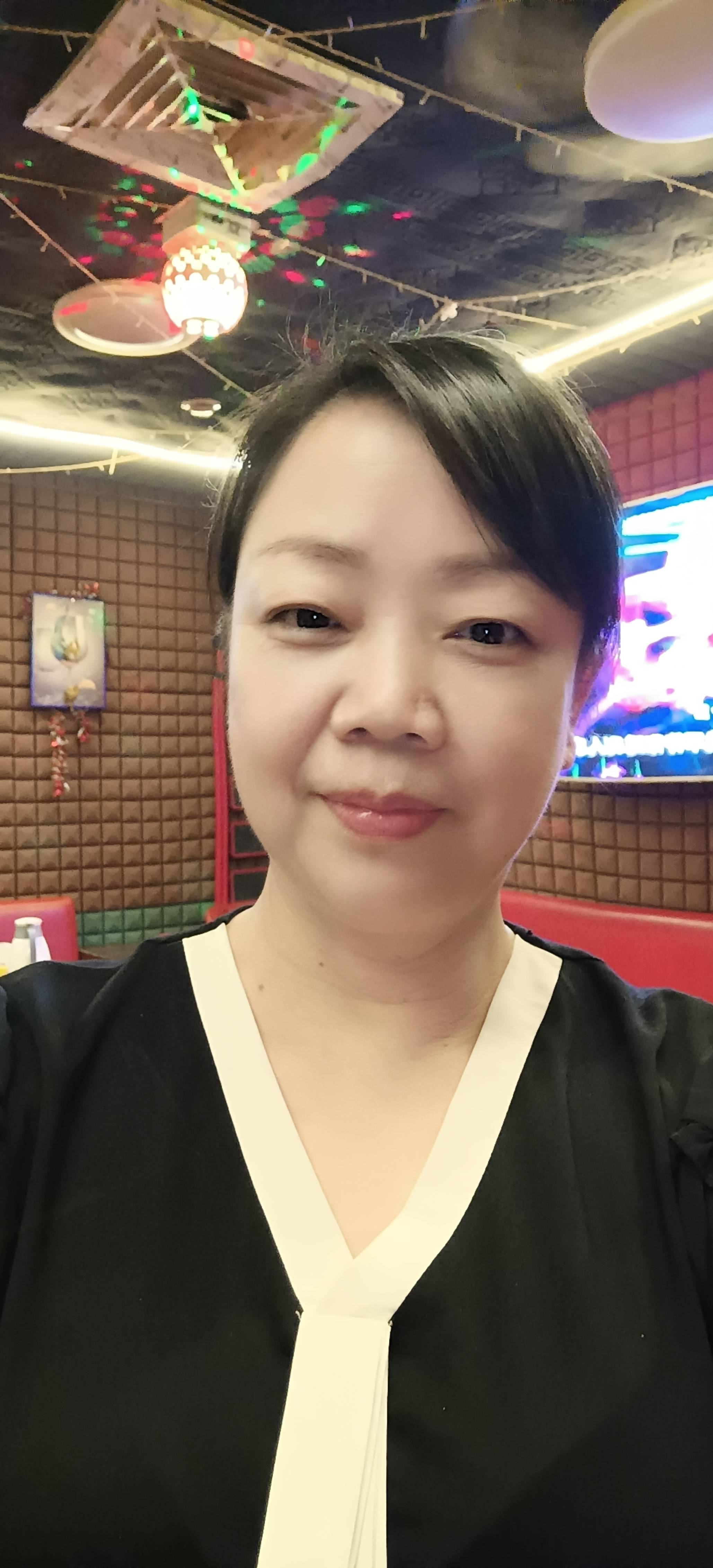 上海、上海市家务师、月嫂、厨师闵阿姨公开照片