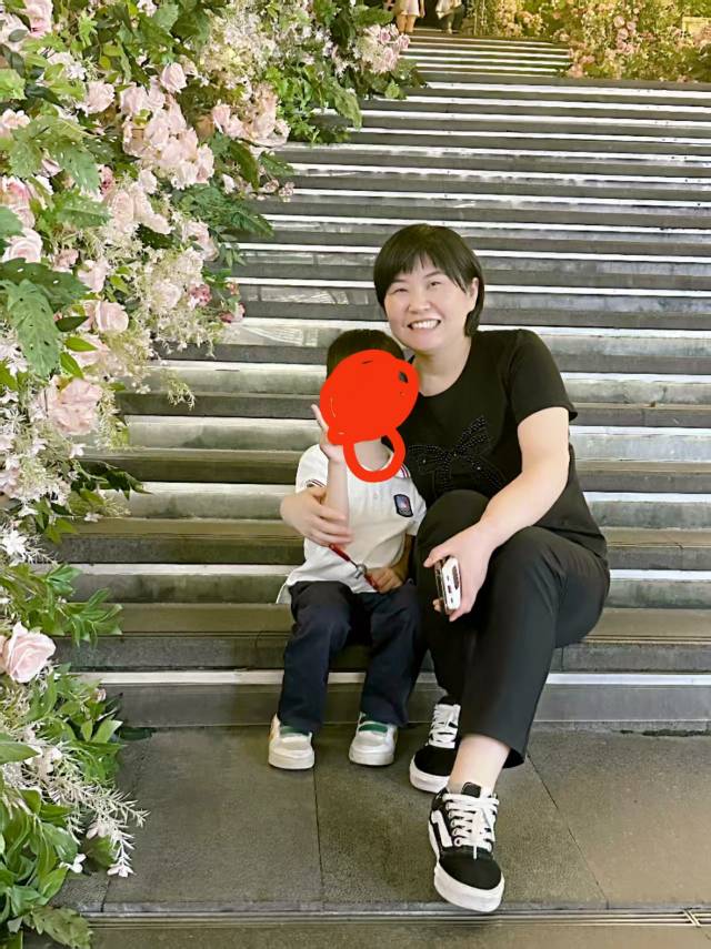 何阿姨缩略图2