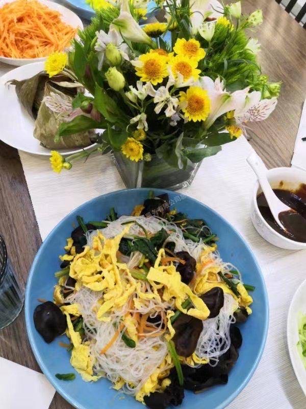 芦阿姨工作生活照10