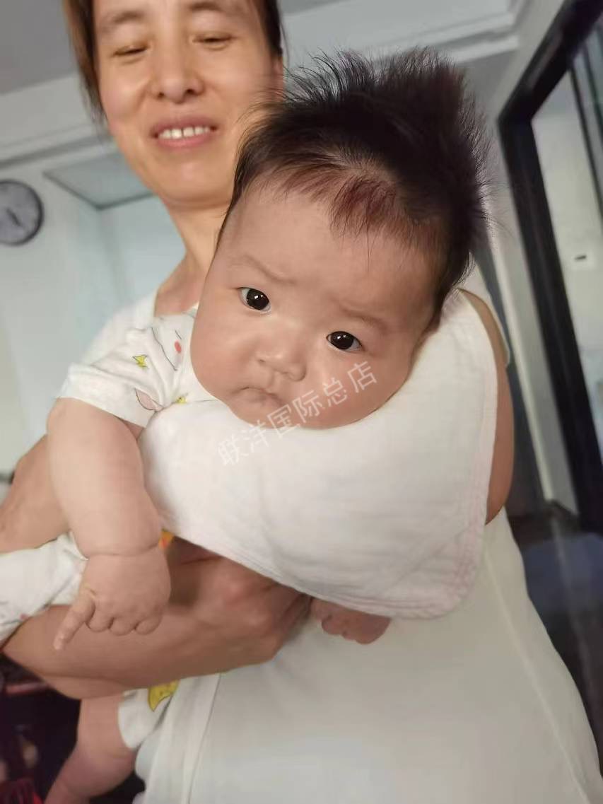 董阿姨工作生活照2
