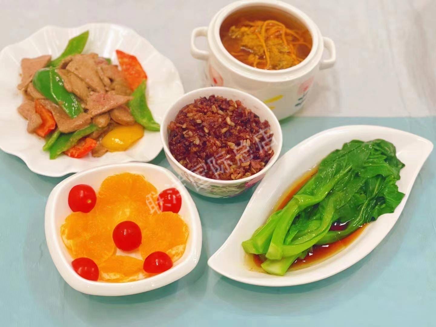 董阿姨工作生活照9