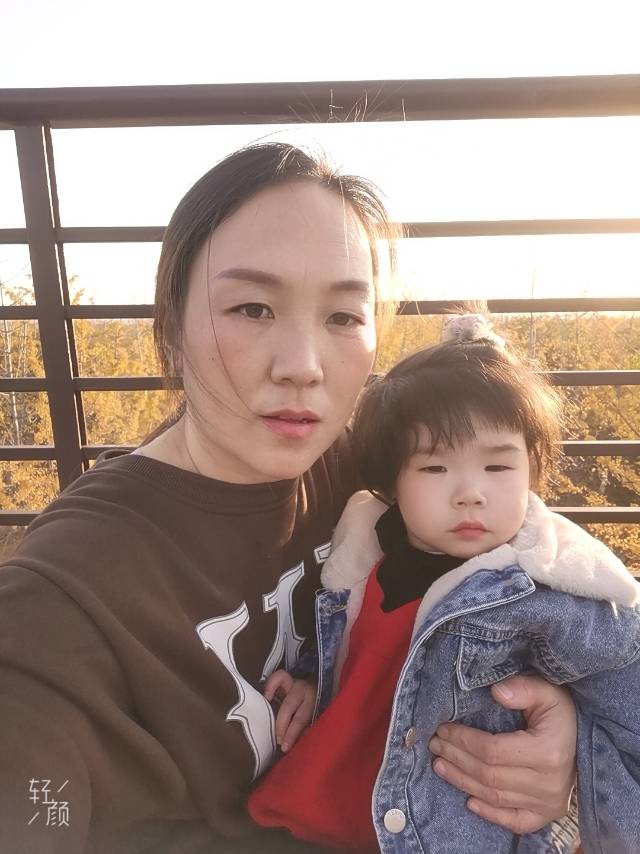 余阿姨工作生活照1