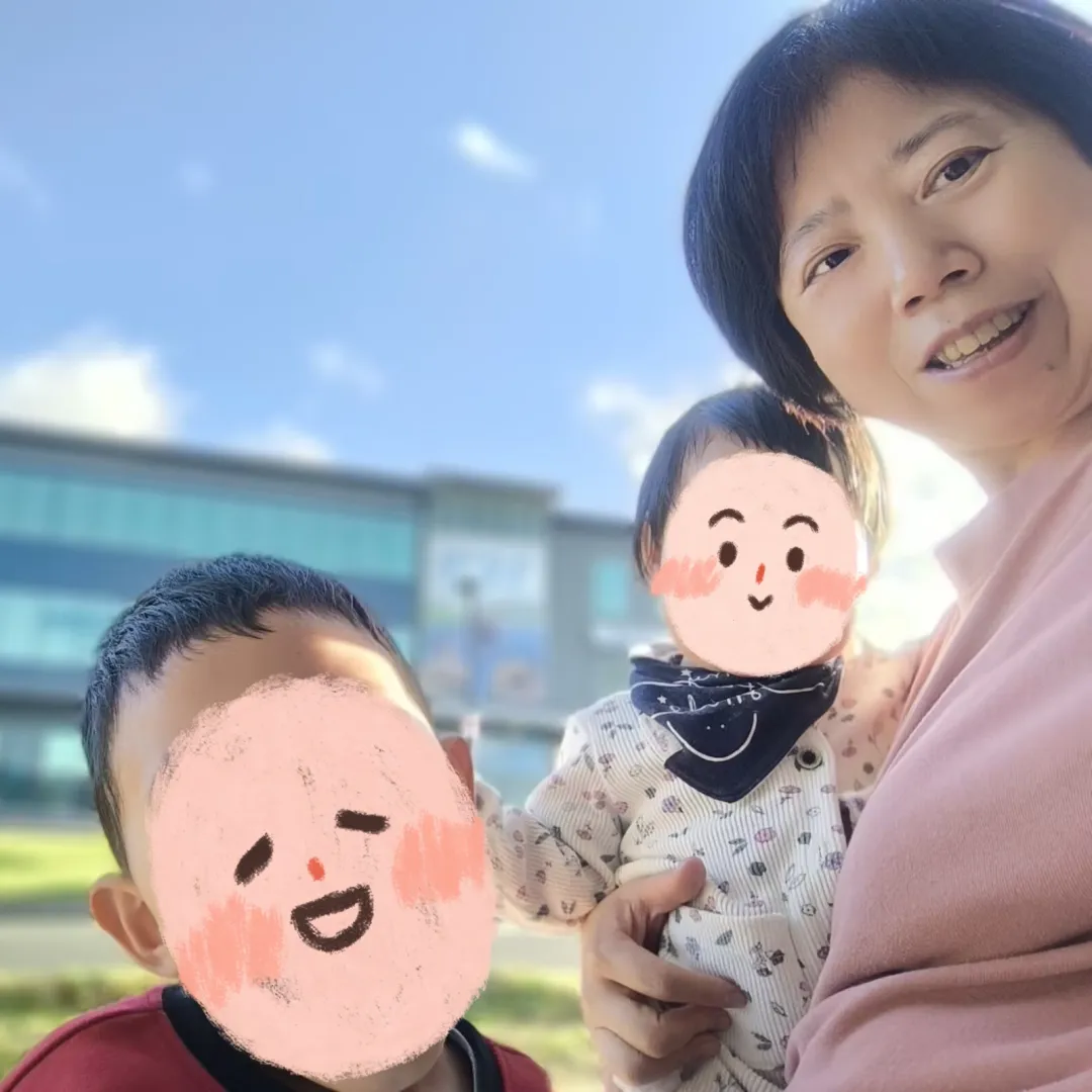 田阿姨工作生活照9