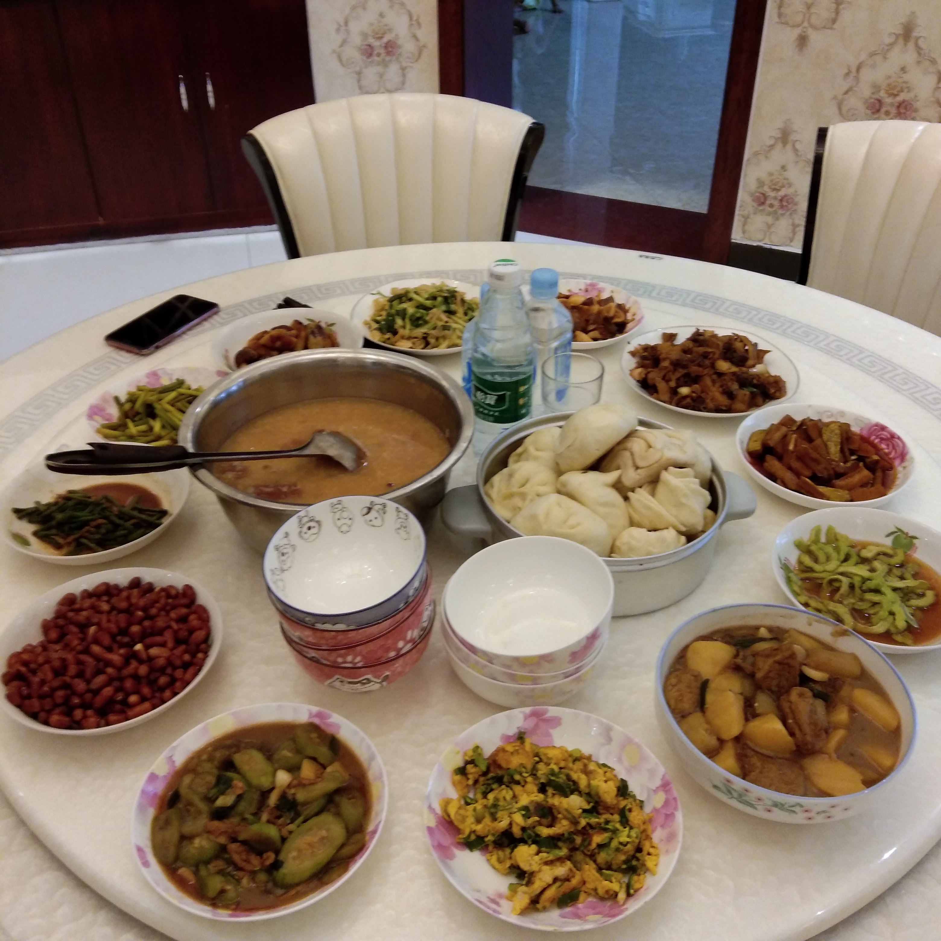 肖阿姨工作生活照11